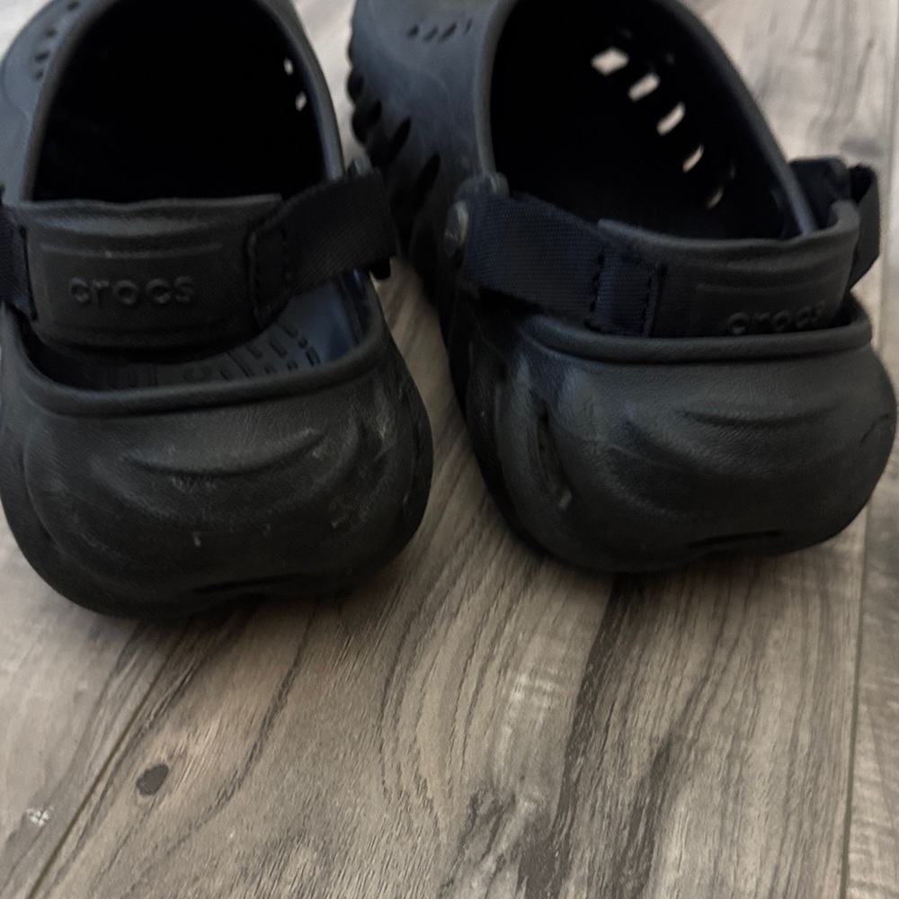 CROCS Black Textured Clogs Echo J6 - Picture 11 of 15